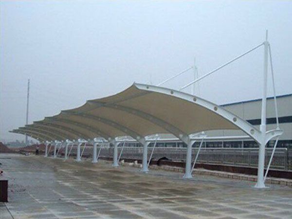 威海福特機(jī)械廠停車棚